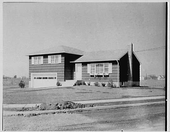 Sutton Model House In Plainview In 1954